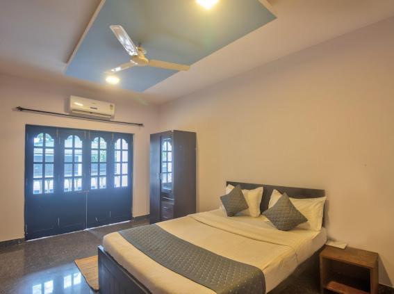 Calangute Beach Corner Exterior photo